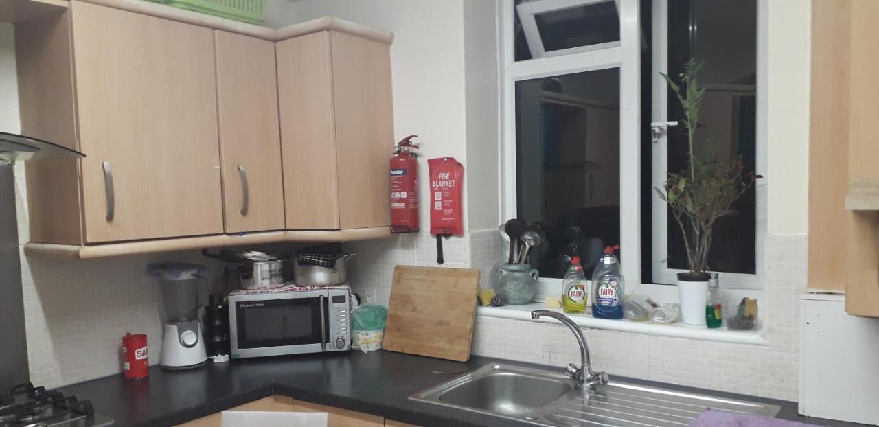 7, Cranehouse Brangbourne Road One Big Double Room Available On Reasonable Price, Shared Flat Londra Exterior foto