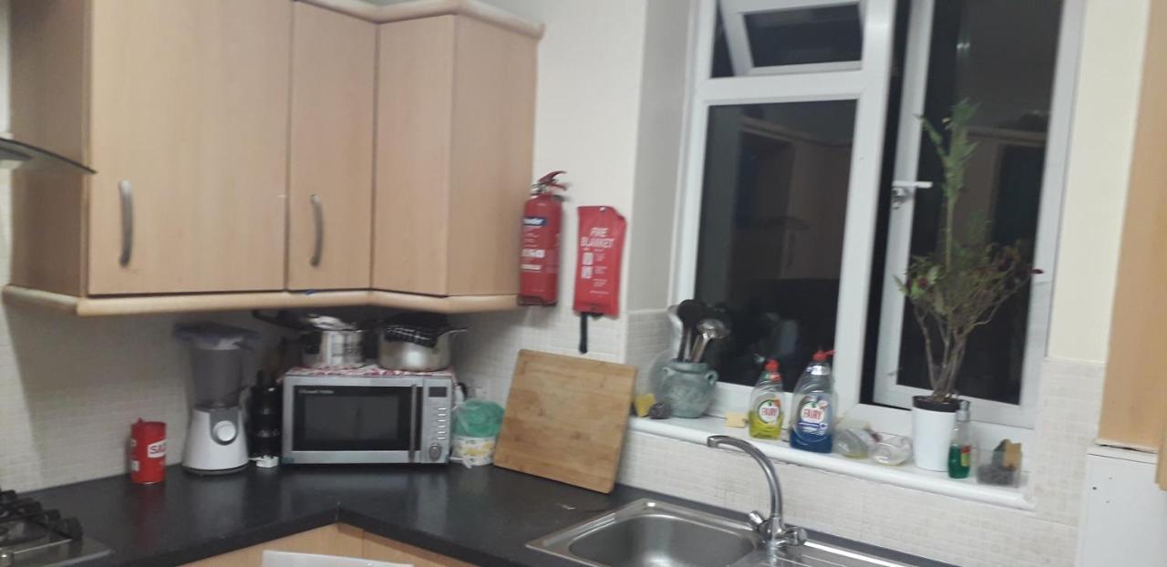 7, Cranehouse Brangbourne Road One Big Double Room Available On Reasonable Price, Shared Flat Londra Exterior foto