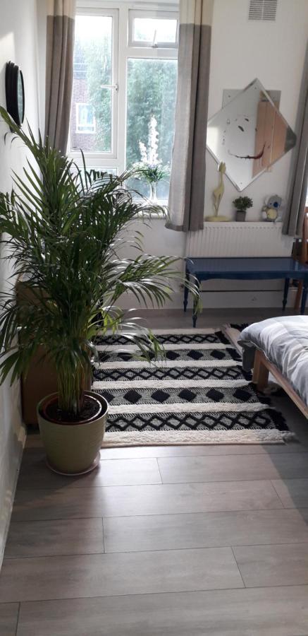 7, Cranehouse Brangbourne Road One Big Double Room Available On Reasonable Price, Shared Flat Londra Exterior foto