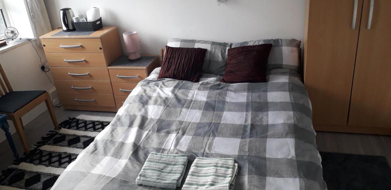 7, Cranehouse Brangbourne Road One Big Double Room Available On Reasonable Price, Shared Flat Londra Exterior foto