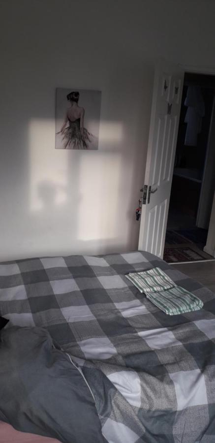7, Cranehouse Brangbourne Road One Big Double Room Available On Reasonable Price, Shared Flat Londra Exterior foto